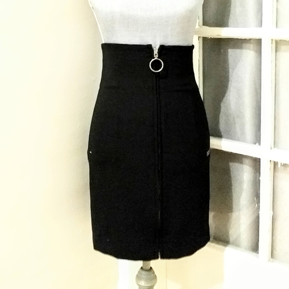 OFF-WHITE black skirt - Picture 1 of 8